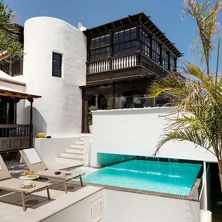 Drago By Agm بويرتو ذيل كارمين